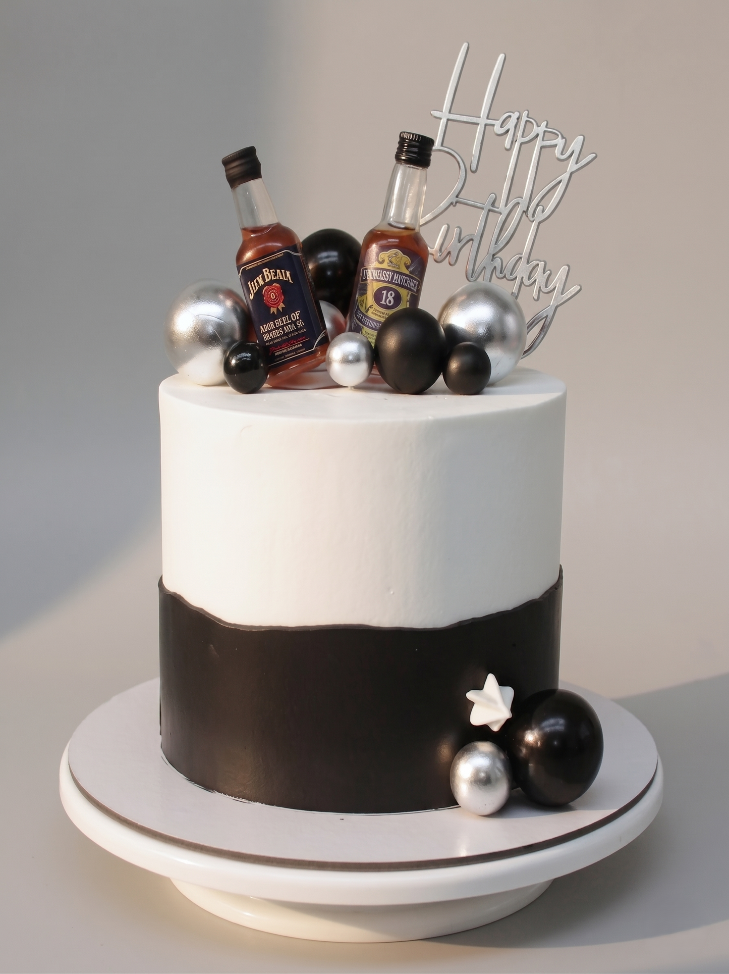 BA-009 Black & Sliver Balls with Bottles