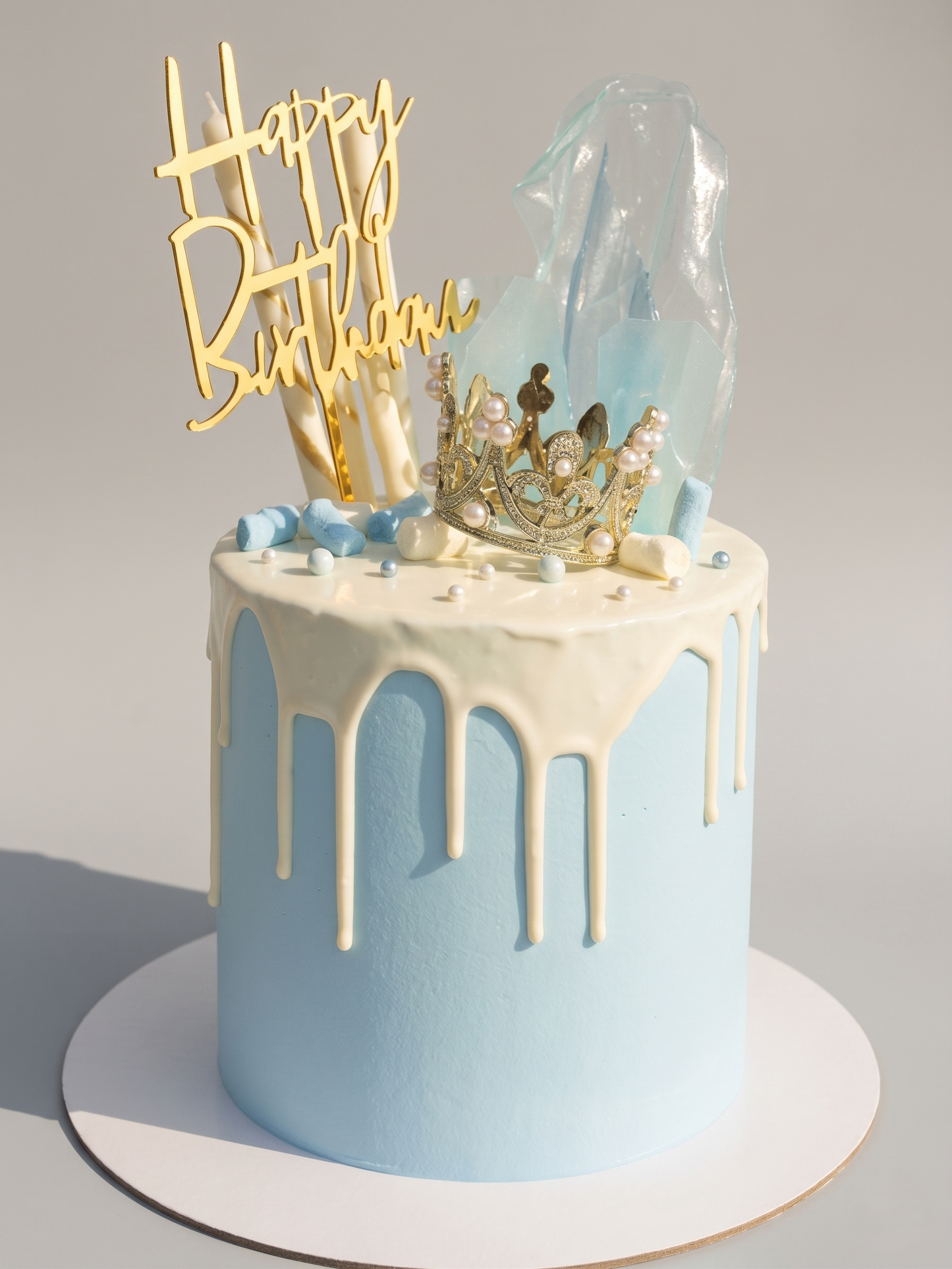 BA-103 Tiara Drip Blue Cake