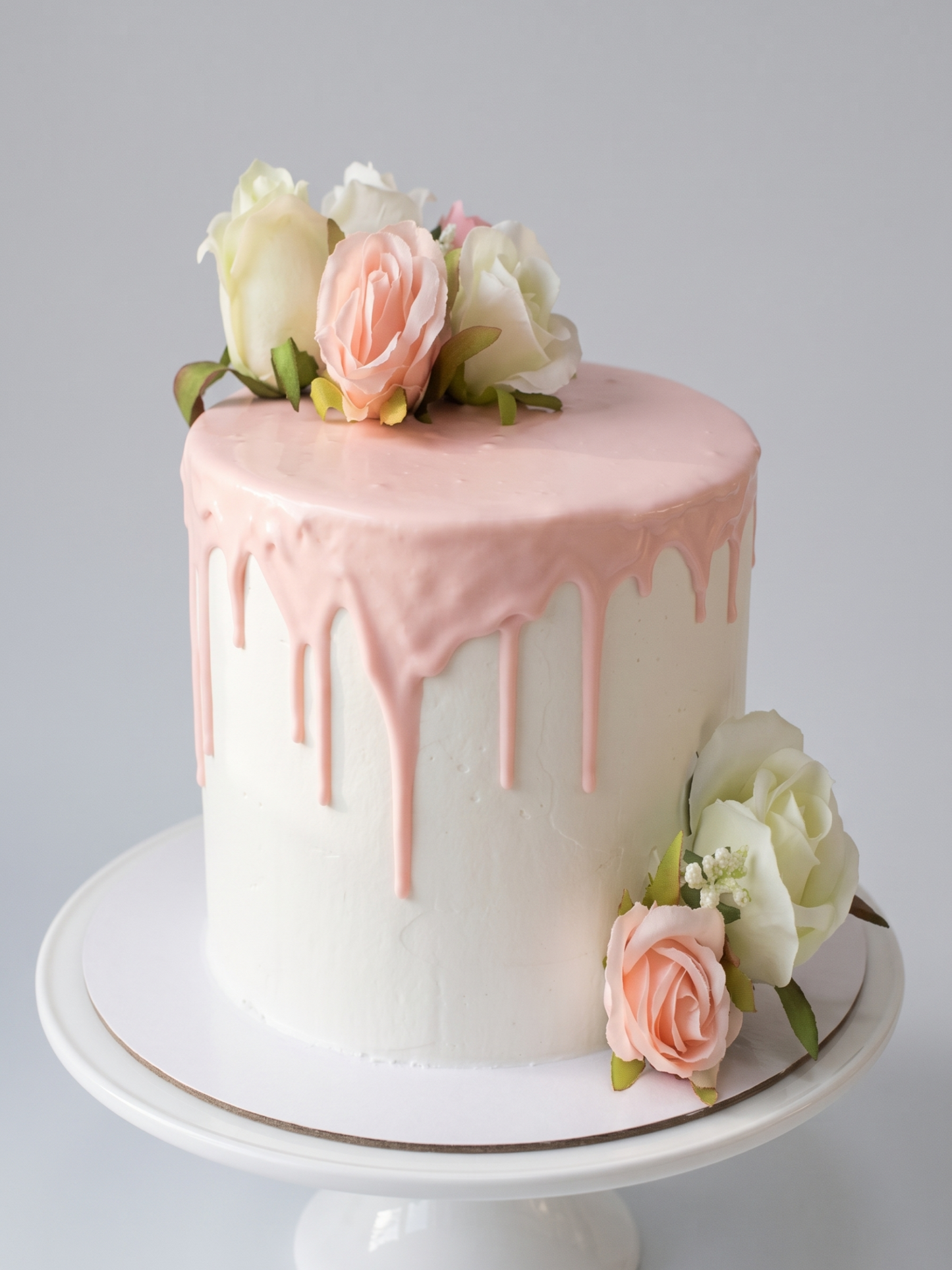BA-110 Silk Roses Pink Drip Cake