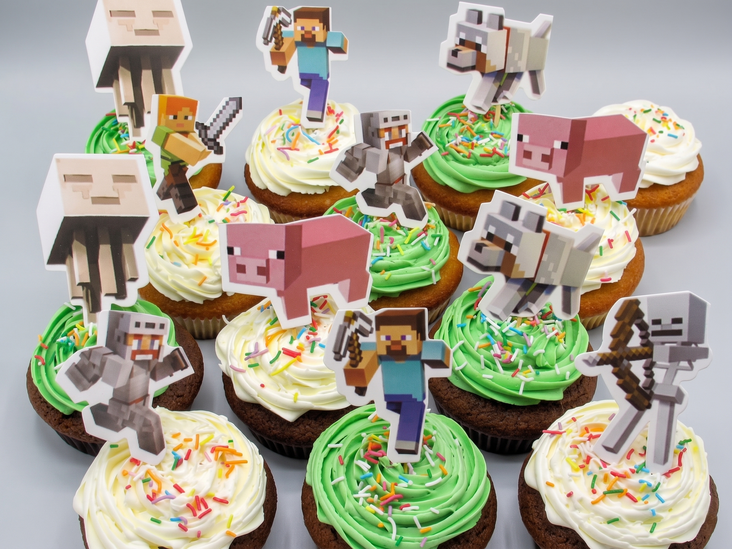CP-122 Minecraft Pick Cupcake