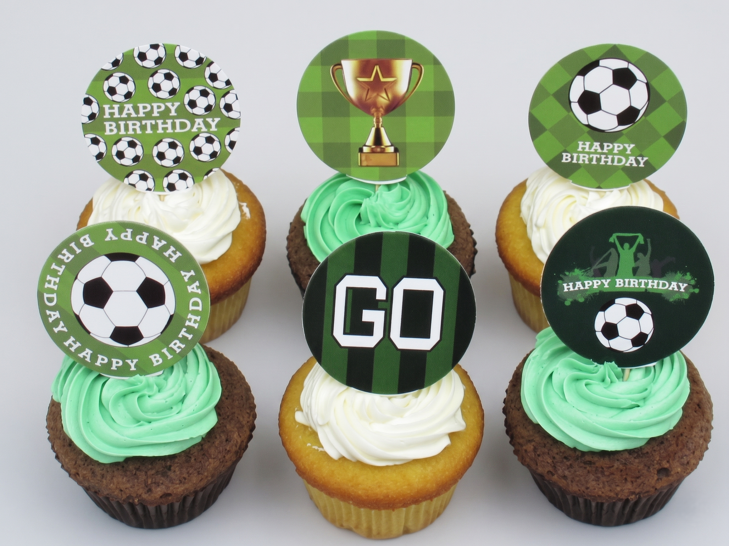 CP-140 Soccer Field Pick Cupcake