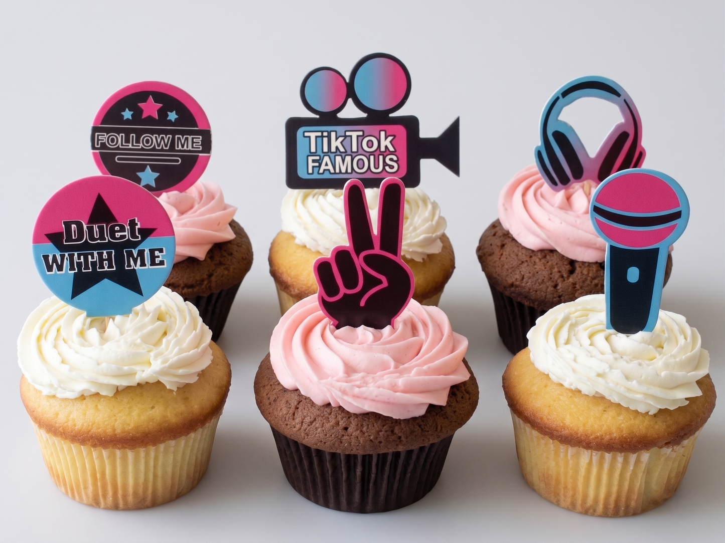 CP-174 Tiktok Pick Cupcake