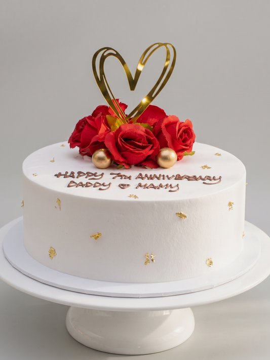 B-915 Gold Heart With Red Silk Roses