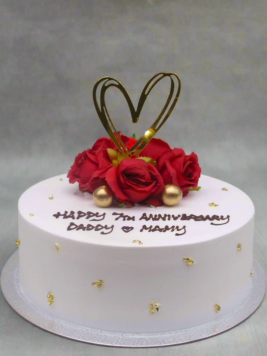 B-926 Gold Heart With Red Silk Roses