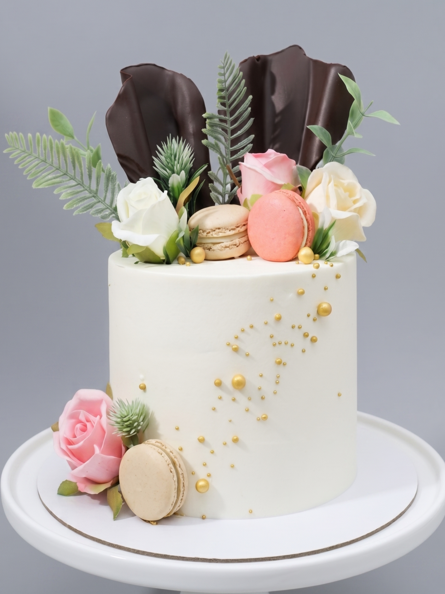 BA-116 Chocolate Shards with Silk Roses