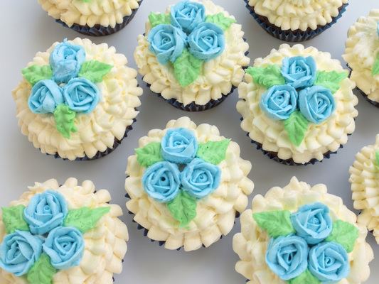 CP-208 Buttercream Roses #8 Cupcake