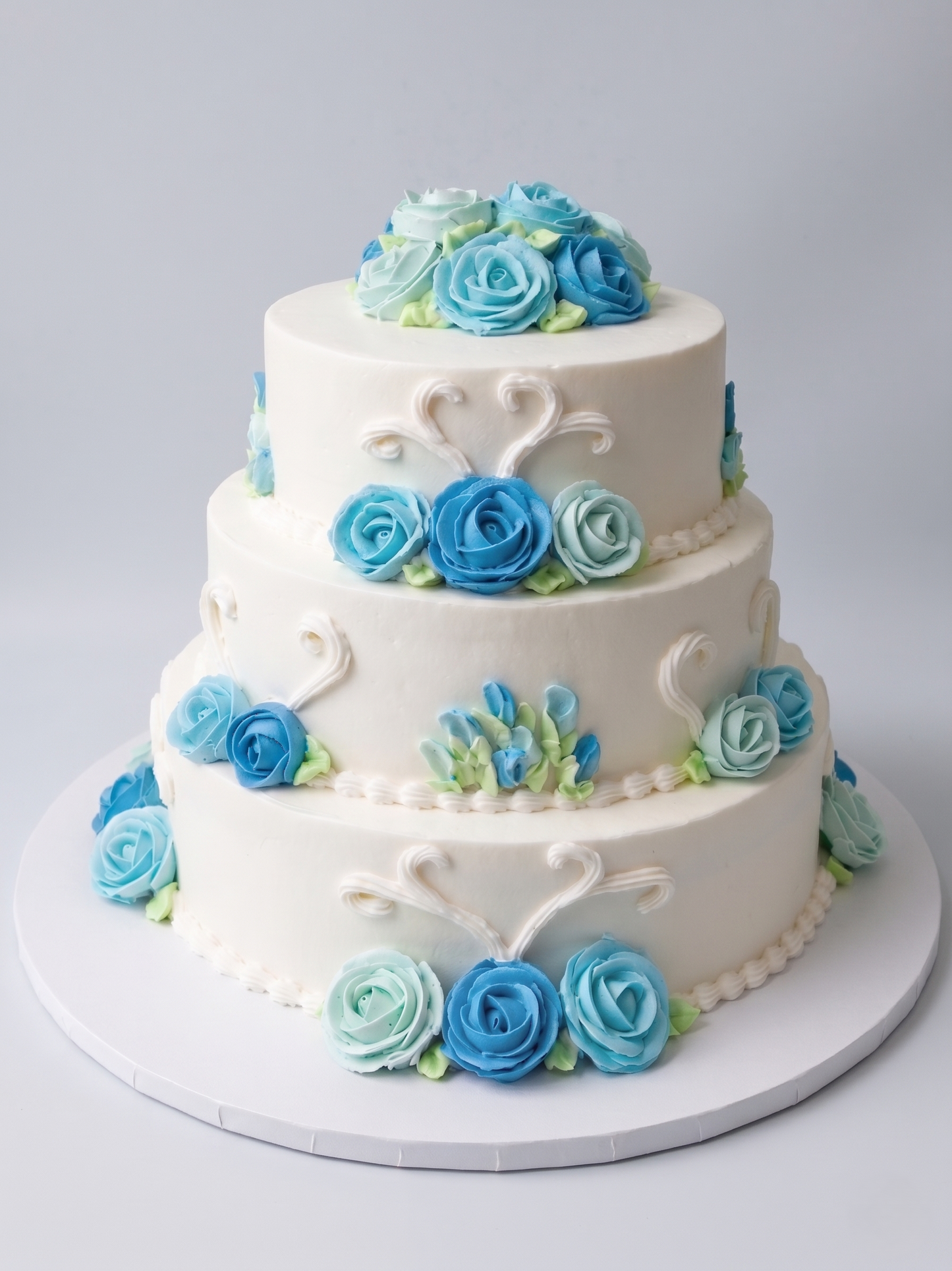 WC-308  3 Tier Blue Tone Roses Cake